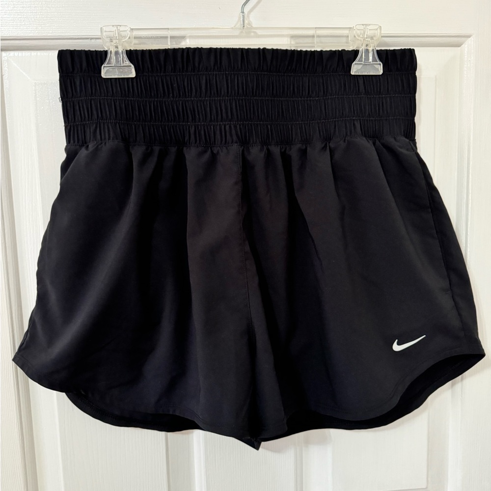 Nike Shorts - Picture 4 of 4